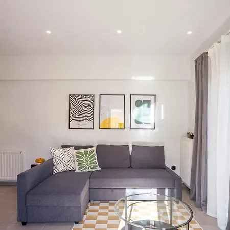 Mazi Charilaou 2,3 * Thessaloniki