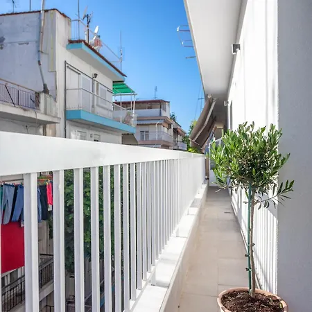 Mazi Charilaou 2,3 Apartment *