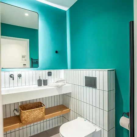 Mazi Charilaou 2,3 Apartment *